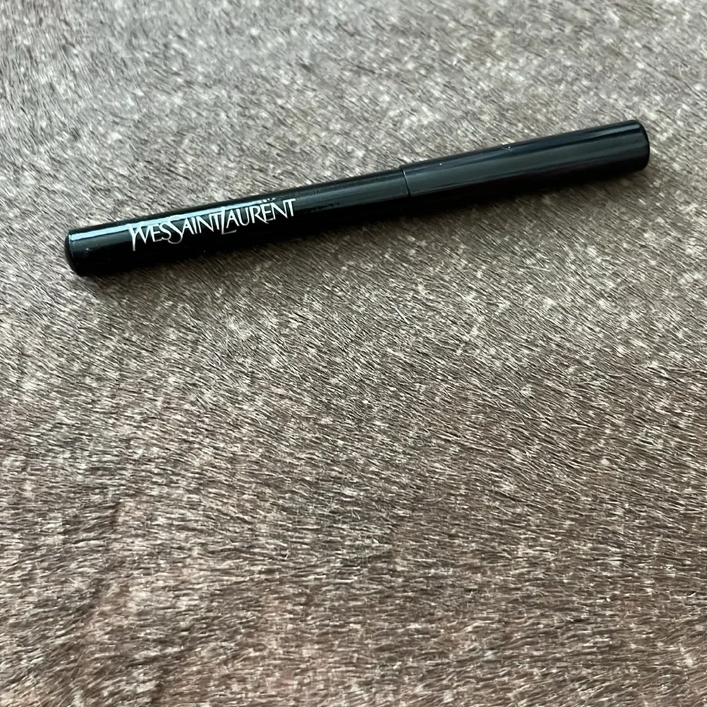 YSL Dessin du Regard Long Lasting Eye Pencil 1 Black